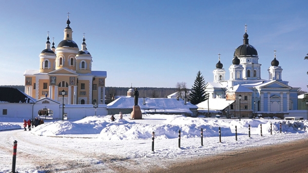 Возродившие Вышенскую пустынь